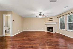 185 W Misty Dawn Dr, The Woodlands, TX 77385 - Photo 10