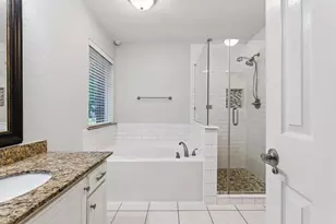 185 W Misty Dawn Dr, The Woodlands, TX 77385 - Photo 20