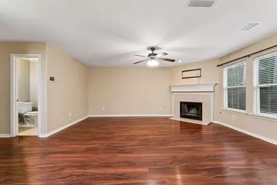 185 W Misty Dawn Drive, The Woodlands, TX 77385 - Photo 10