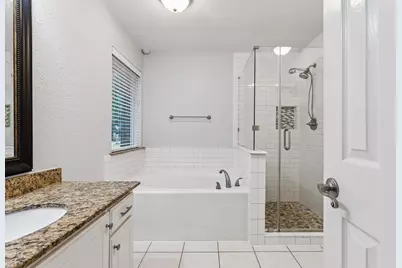 185 W Misty Dawn Drive, The Woodlands, TX 77385 - Photo 20