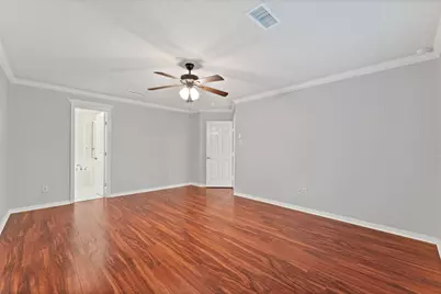 185 W Misty Dawn Drive, The Woodlands, TX 77385 - Photo 18