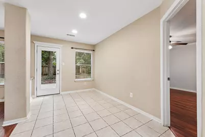 185 W Misty Dawn Drive, The Woodlands, TX 77385 - Photo 24
