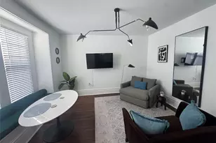 1038 Ashland St, Houston, TX 77008 - Photo 4