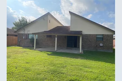 2806 33rd Avenue N, Texas City, TX 77590 - Photo 2