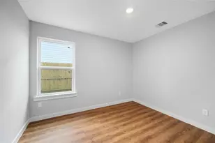 6609 Bacher St, Houston, TX 77028 - Photo 8