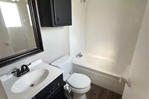 2021 N Battlebell Rd, Highlands, TX 77562 - Photo 8