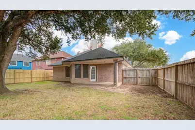 301 Lasso Street, Angleton, TX 77515 - Photo 36