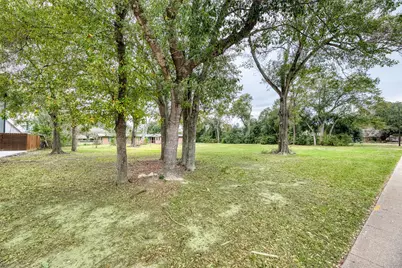 1505 East Avenue, Katy, TX 77493 - Photo 10
