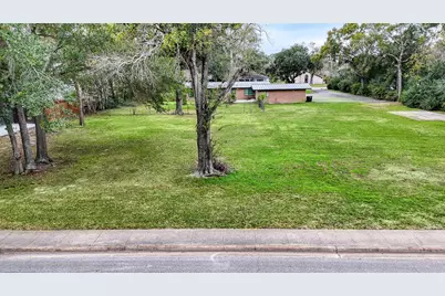 1505 East Avenue, Katy, TX 77493 - Photo 12