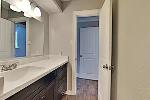 1102 Baffin Ln, Houston, TX 77090 - Photo 14