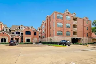 2111 Welch St, Houston, TX 77019 - Photo 2