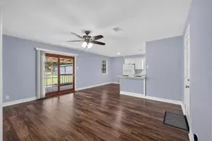 2809 3rd Ave N, Texas City, TX 77590 - Photo 4