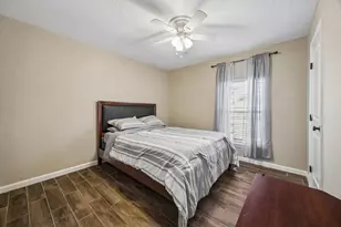 2427 Heritage Bend Dr, Webster, TX 77598 - Photo 12