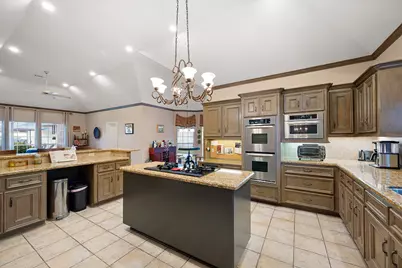 6010 Rapid Creek Court, Houston, TX 77345 - Photo 12