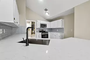 2238 Sentinal Oaks St, Sugar Land, TX 77478 - Photo 22