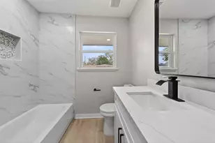 6026 Ridgeway Dr, Houston, TX 77033 - Photo 16