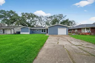 6026 Ridgeway Dr, Houston, TX 77033 - Photo 4