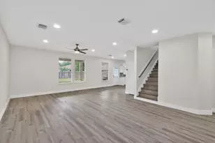 918 Ivycroft Ln, Spring, TX 77373 - Photo 6