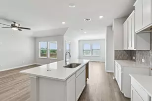 17219 Remington Mdws St, Waller, TX 77484 - Photo 10