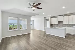 17219 Remington Mdws St, Waller, TX 77484 - Photo 6