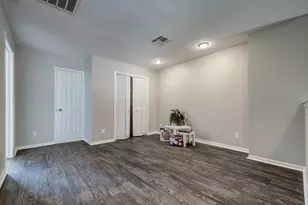 7913 Ellinger Ln, Houston, TX 77040 - Photo 22