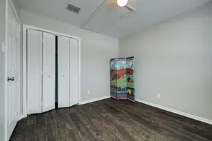 7913 Ellinger Ln, Houston, TX 77040 - Photo 26