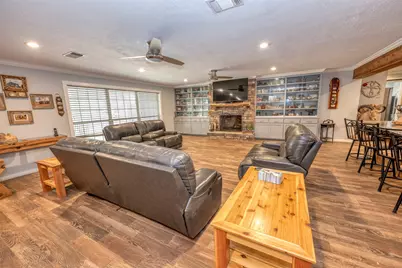8775 Lone Star Road, Washington, TX 77880 - Photo 10