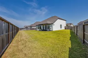 13520 Leeward Edge Dr, Texas City, TX 77568 - Photo 34