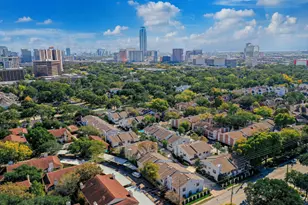 2001 Bering Dr, Houston, TX 77057 - Photo 1