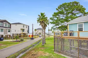 2108 Knollwood St, Kemah, TX 77565 - Photo 44