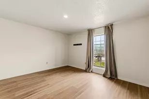 1305 Town Cir, Baytown, TX 77520 - Photo 38