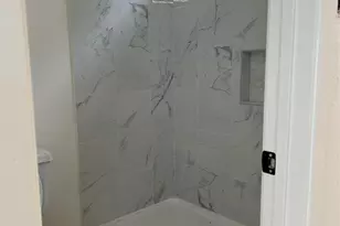 6354 Ivyknoll Dr, Houston, TX 77035 - Photo 10