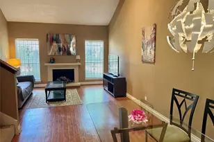 1962 Augusta Dr, Houston, TX 77057 - Photo 1