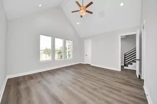 1605 Sylvester Rd, Houston, TX 77009 - Photo 22