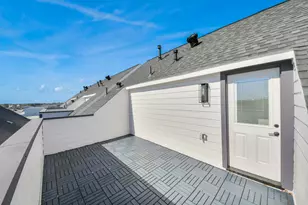 1605 Sylvester Rd, Houston, TX 77009 - Photo 32