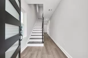 1605 Sylvester Rd, Houston, TX 77009 - Photo 2