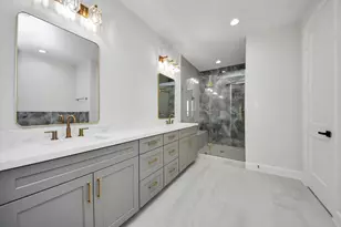 1605 Sylvester Rd, Houston, TX 77009 - Photo 26