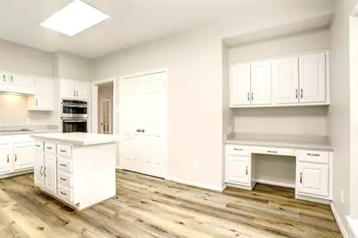 10 Heathstone Place, The Woodlands, TX 77381 - Photo 10