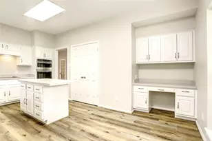10 Heathstone Pl, The Woodlands, TX 77381 - Photo 10