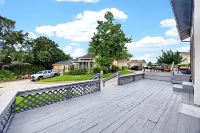 17 April Point Drive N, Conroe, TX 77356 - Photo 12