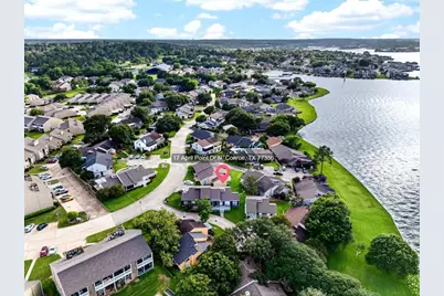 17 April Point Drive N, Conroe, TX 77356 - Photo 2