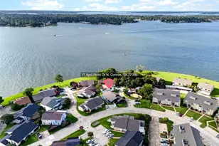 17 April Point Dr N, Conroe, TX 77356 - Photo 1
