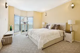 661 Bering Dr, Houston, TX 77057 - Photo 8