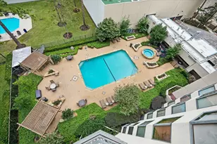 661 Bering Dr, Houston, TX 77057 - Photo 2