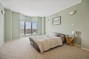 661 Bering Dr, Houston, TX 77057 - Photo 10