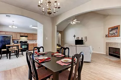 9211 Hidden Lake E, Magnolia, TX 77354 - Photo 4