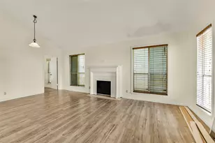 1073 Redfish St, Bayou Vista, TX 77563 - Photo 6