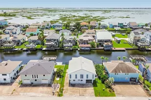 1073 Redfish St, Bayou Vista, TX 77563 - Photo 4
