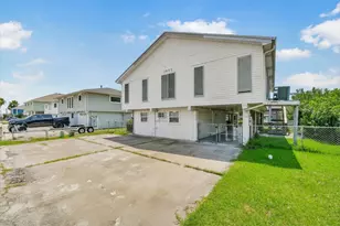 1073 Redfish St, Bayou Vista, TX 77563 - Photo 32