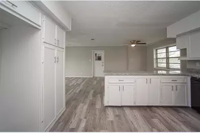 317 Pear Street, La Marque, TX 77568 - Photo 6